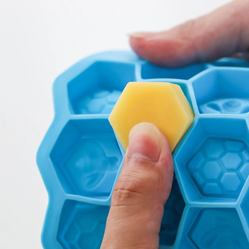 3D 16 Cells Bee Honeycomb Shaped Silicone Soap Mold