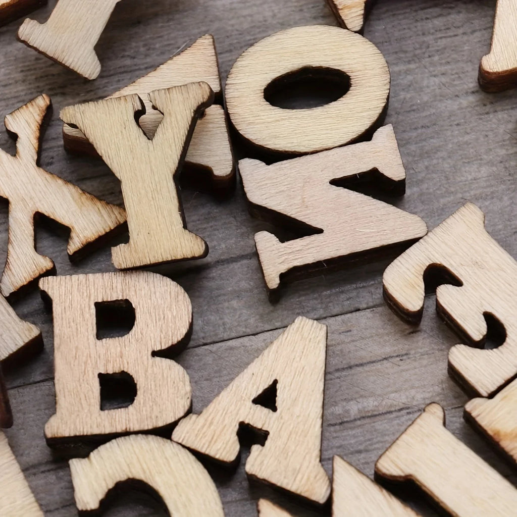 100Pcs Mixed Wooden A Z Letters