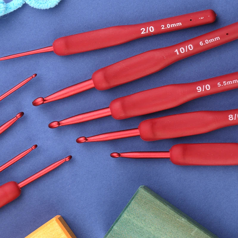 9PCS Red Crochet Hooks
