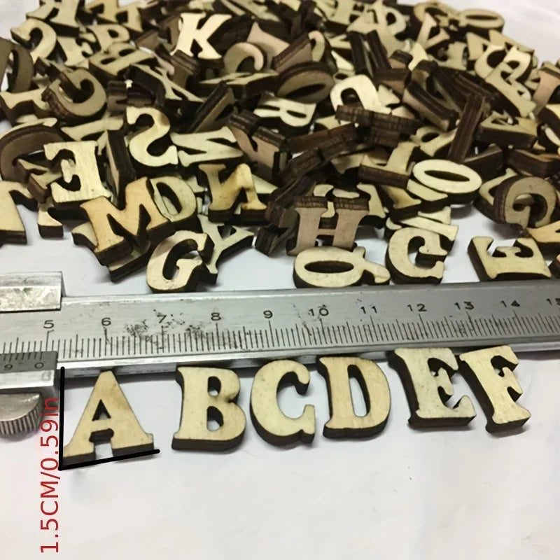 100Pcs Mixed Wooden A Z Letters